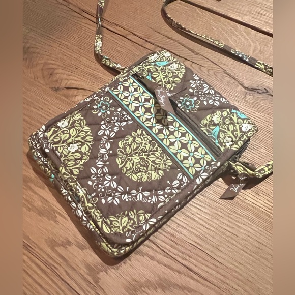 NWOT VERA BRADLEY MINI HIPSTER Sitting In A Tree Floral - Picture 8 of 9